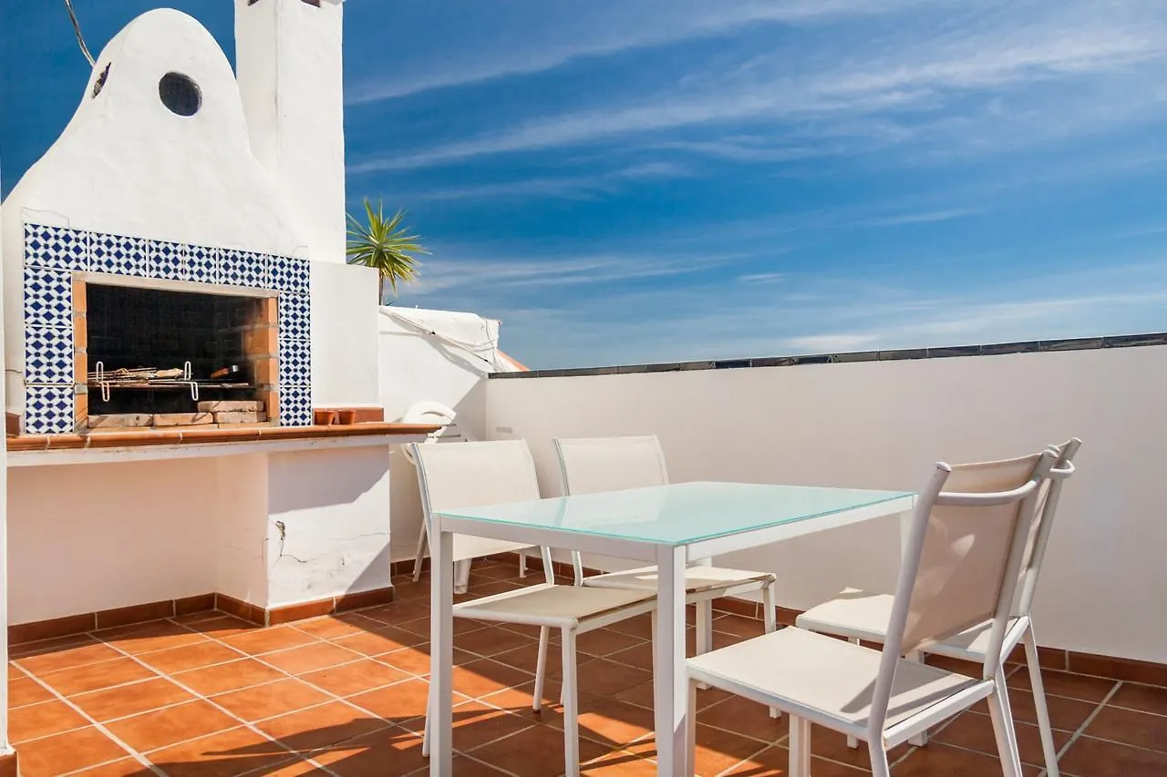 Tuhillo Parador Nerja Apartment