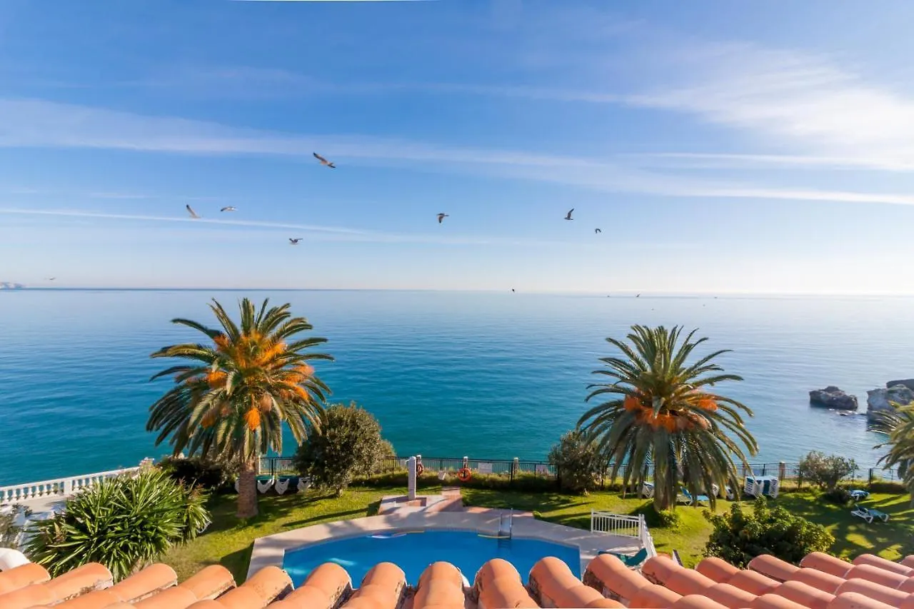 Tuhillo Parador Nerja 0*,  Spain
